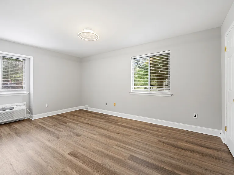 111 Aimwick Ct — Photo 14