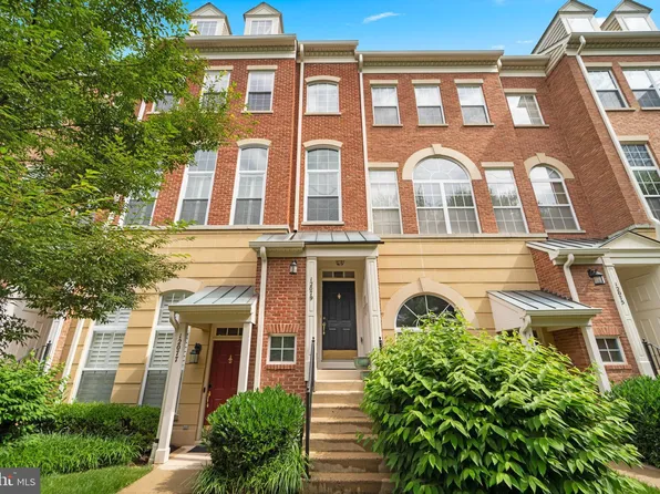 12079 Trumbull Way #8B, Reston, VA 20190