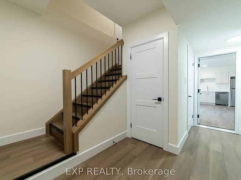 266 Hesselman Cres #BASEMENT — Photo 7