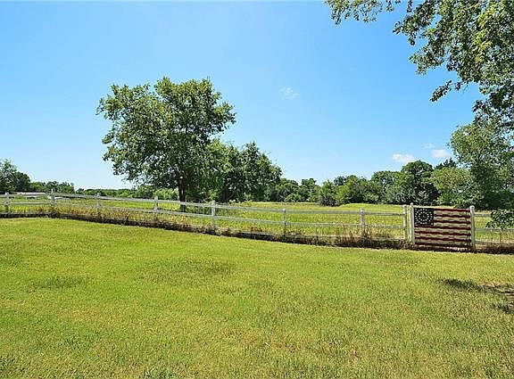 3rd image of 2130 County Road 3318