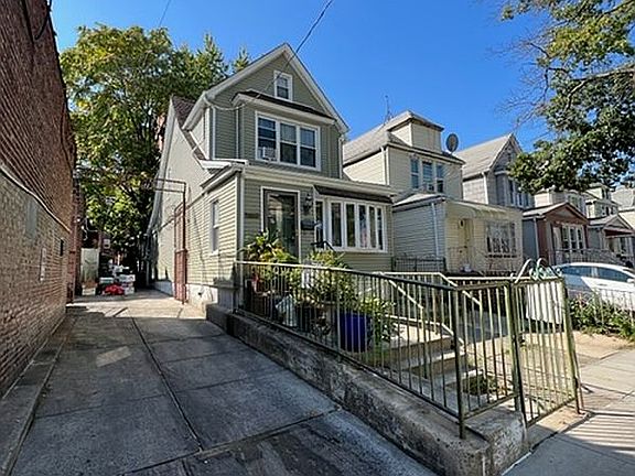 2nd image of 6350 Booth St
