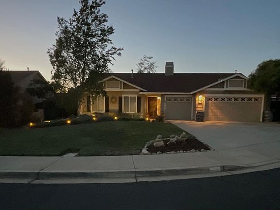 4th image of 317 Cliff Ct