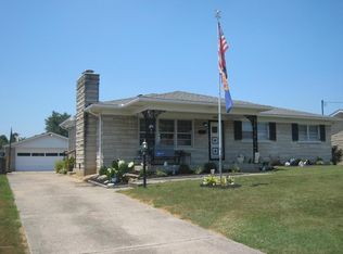 6614 Astral Dr, Louisville, KY 40258