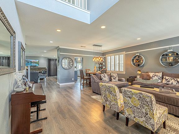 4th image of 36561 Pine Valley Ct