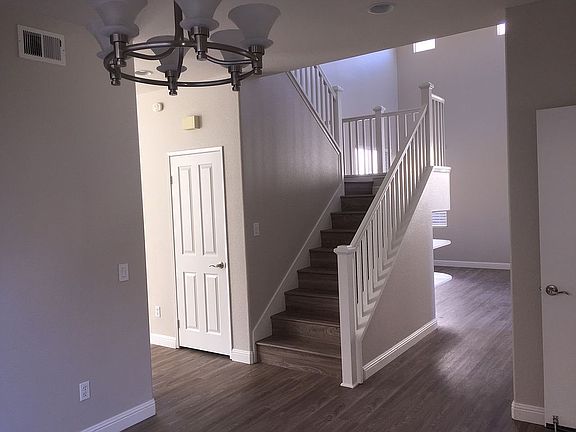4th image of 2551 Saddlehorn Dr #Home