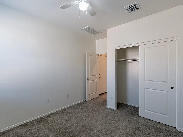 908 W Calle Sucre — Photo 19
