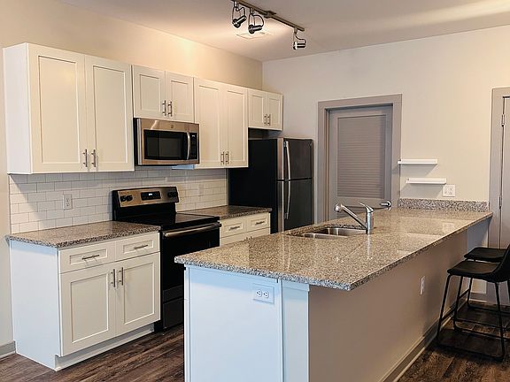 3rd image of 782 Riverfront Pkwy Unit 101