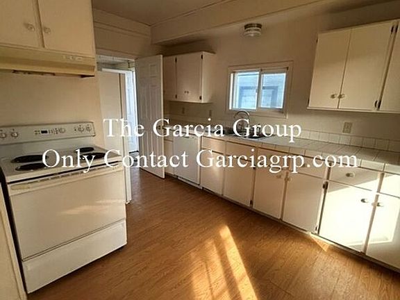 2nd image of 15318 SE Risley Ct