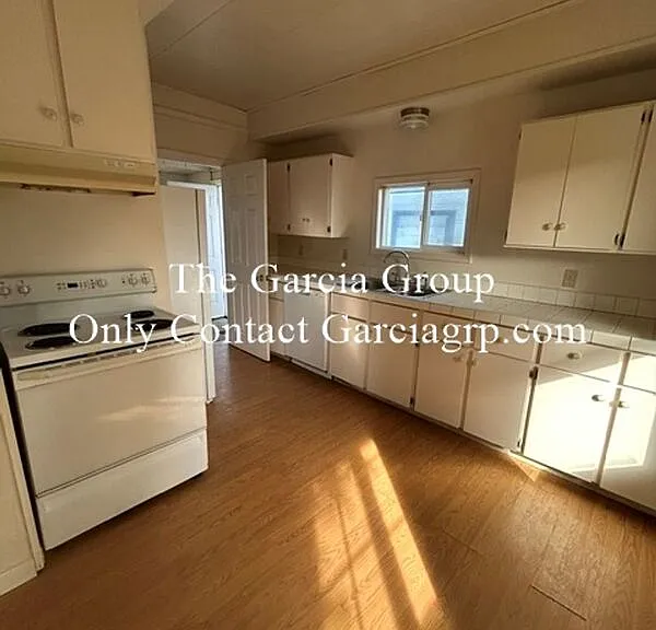 15318 SE Risley Ct — Photo 2