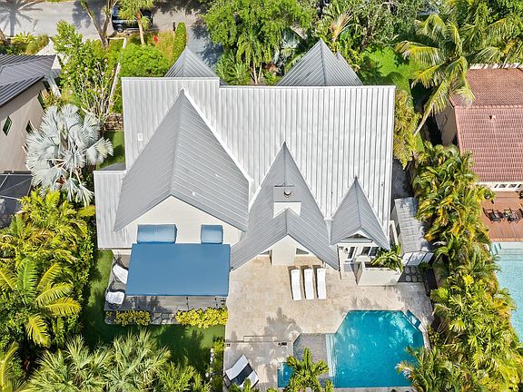 3rd image of 2415 Riverlane Terrace