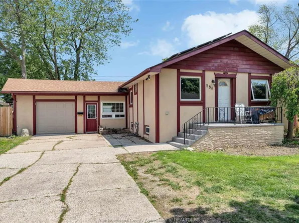 986 Eastlawn Ave, Windsor, ON N8S 3H9