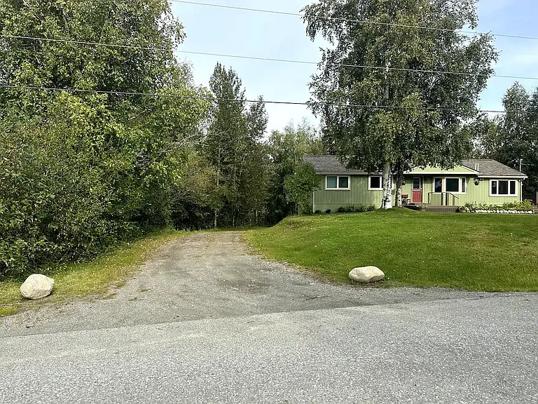 1175 W Gail Dr — Photo 1