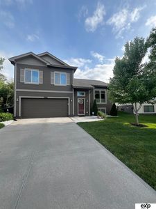 9215 Summit St, Omaha, NE, 68122
