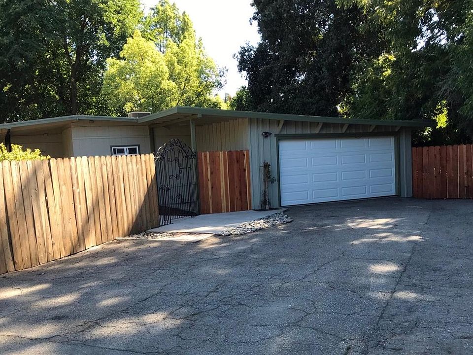 1st image of 3140 Moon Ave