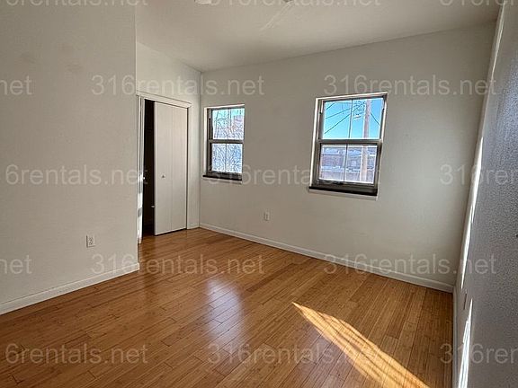 5th image of 115 W Central Ave #206