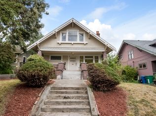4112 Sunnyside Ave N, Seattle, WA 98103