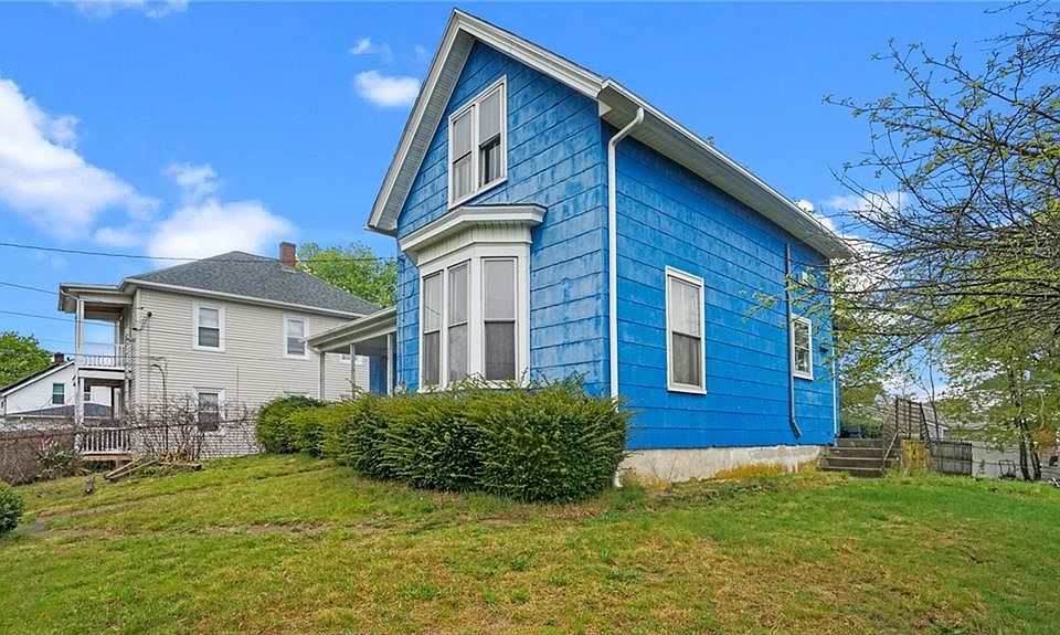 22 Mill St, West Warwick, RI 02893 Zillow