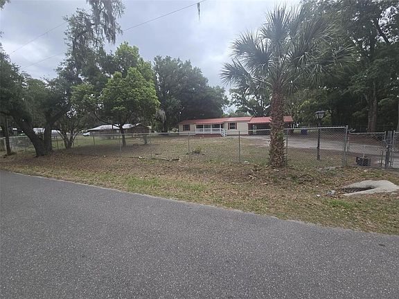 4th image of 8009 Franklin Rd
