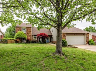 8009 S Irvington Ave, Tulsa, OK 74136
