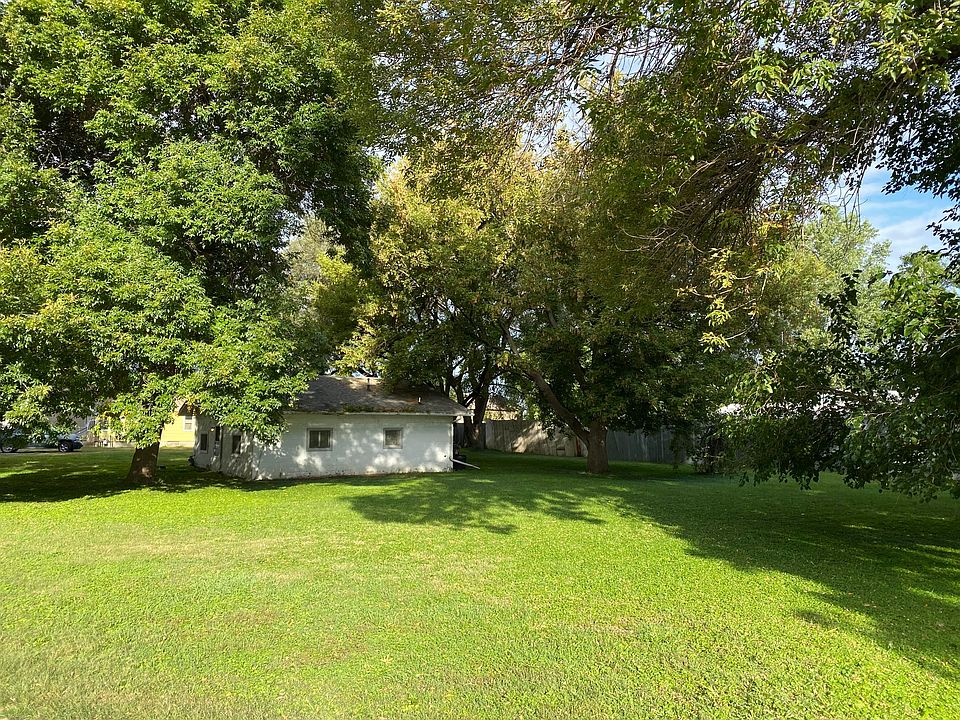 2nd image of 1008 Wright Rd