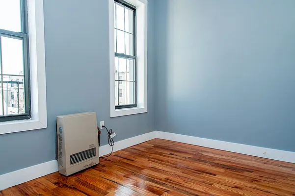 Rented by Nooklyn NYC LLC | media 68