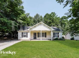 6093 Lynwood Dr, Forest Park, GA 30297