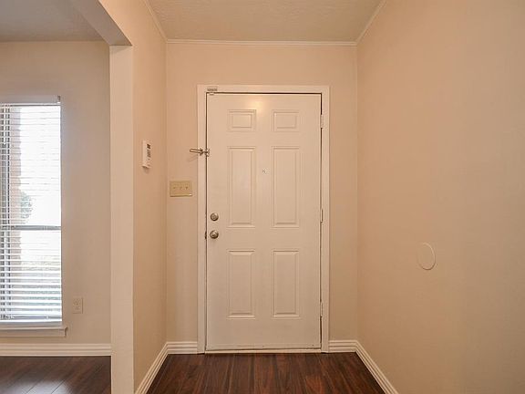 3rd image of 11227 Evesborough Dr