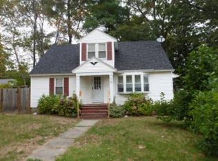18 Irving St, Salem, NH 03079