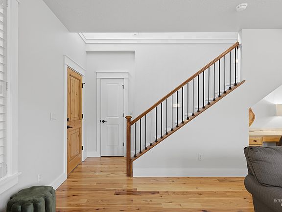 5th image of 12732 N 11th Ave