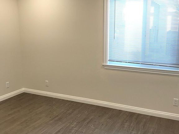 5th image of 2828 S 10th Ave #1/2