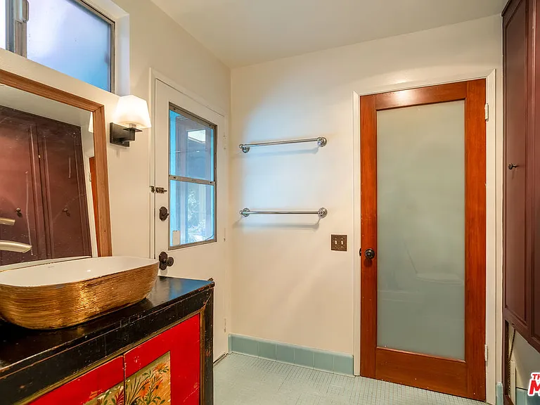 2524 Laurel Pass — Photo 35