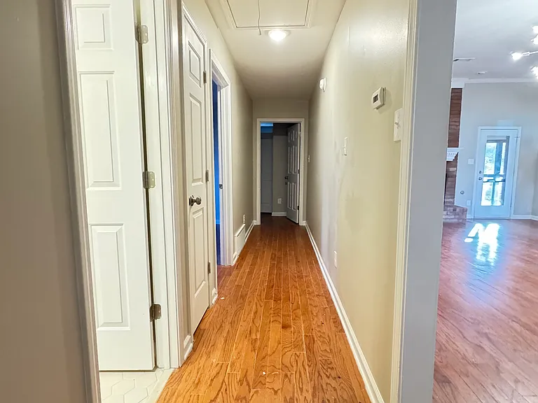 Pine Point Dr — Photo 7