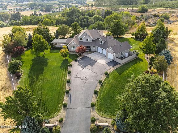 3rd image of 600 Selah Ridge Dr
