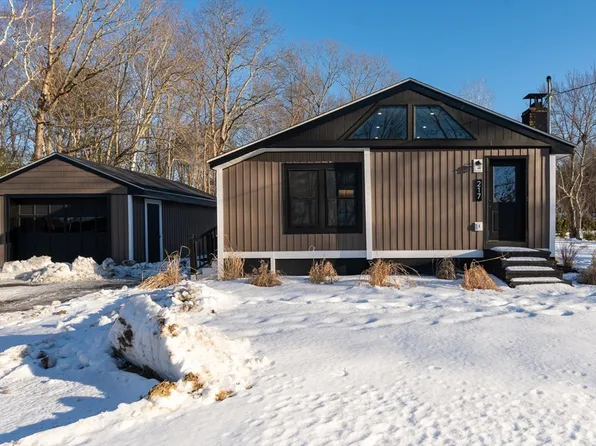 217 Lake St, Haverhill, MA 01832