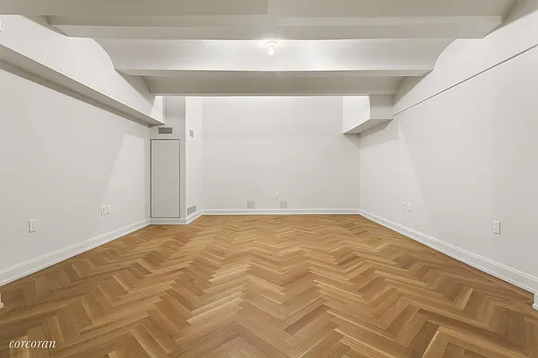 Rented by Corcoran | media 67