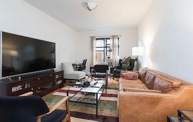 Rented by Emor Management Inc. | media 8