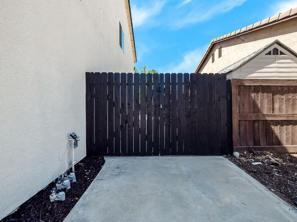 4806 W Concord Avenue, Visalia, CA 93277