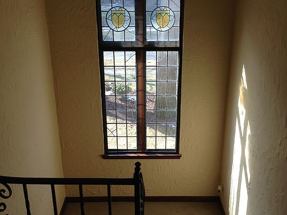 2nd image of 2540 Middlesex Dr