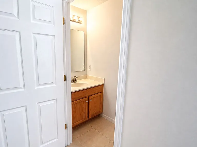 6136 NW Gaylord Ter — Photo 13