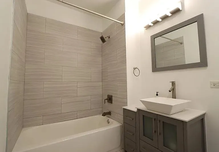 914 S Racine Ave #102 — Photo 17
