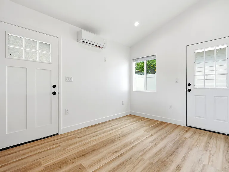 5502 Linden Ave #A — Photo 6