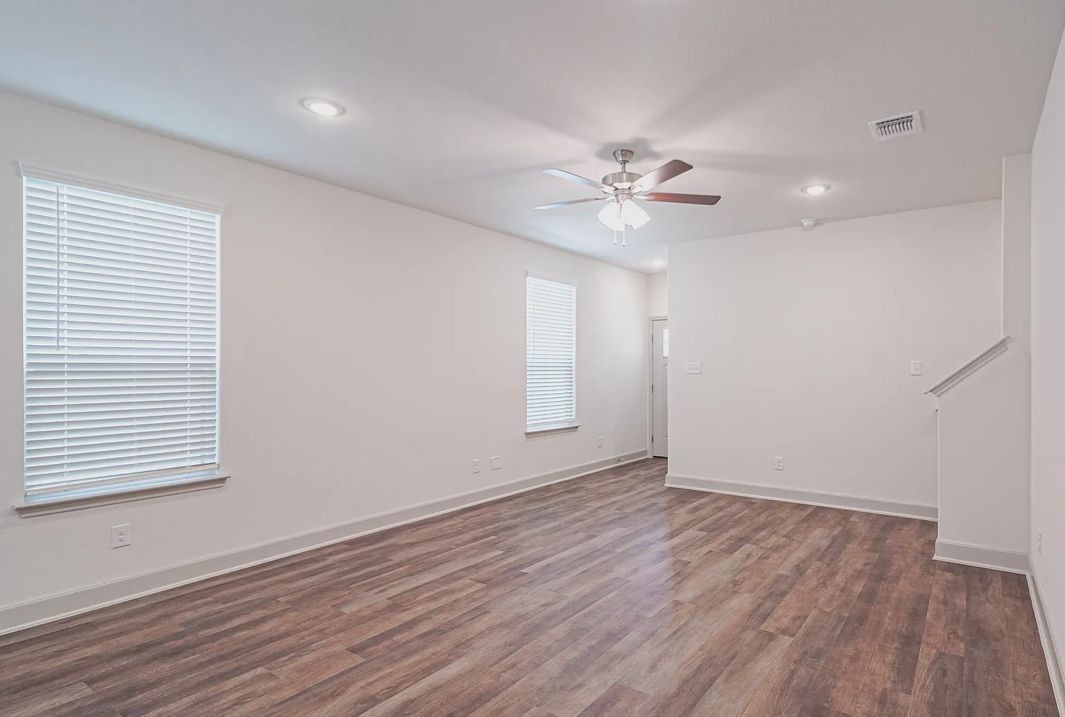 3 bed, 2.5 bath, 1505 sqft, $1,750 — Photo 4