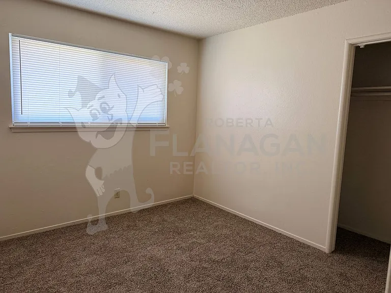 2974 Westminster Ct — Photo 9