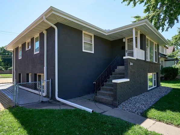 1284 Snelling Ave N, Saint Paul, MN 55108