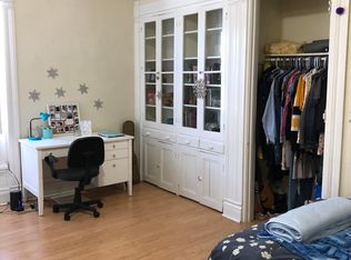 530 S Clinton St, Iowa City, IA 52240