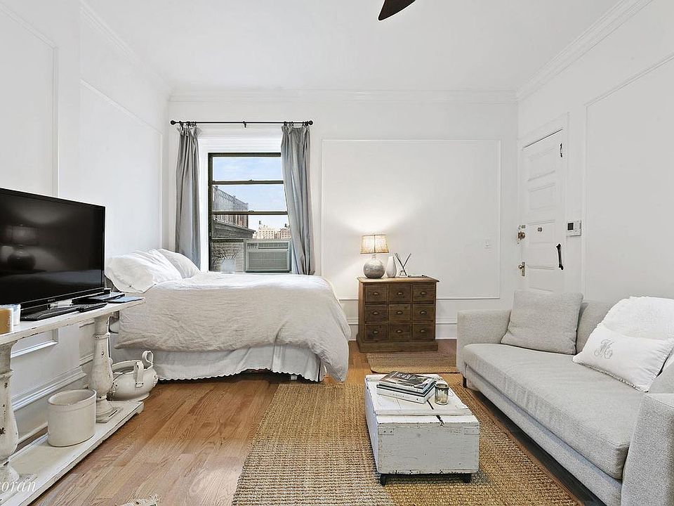 1st image of 121 W 79th St APT 4B