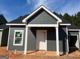 111 Lenox Cir, Lagrange, GA 30241