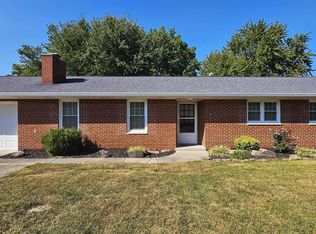 1114 Keiffer Dr, Olney, IL 62450