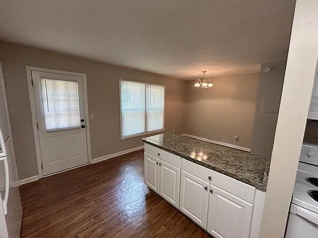 1878 Patterson Ct — Photo 9
