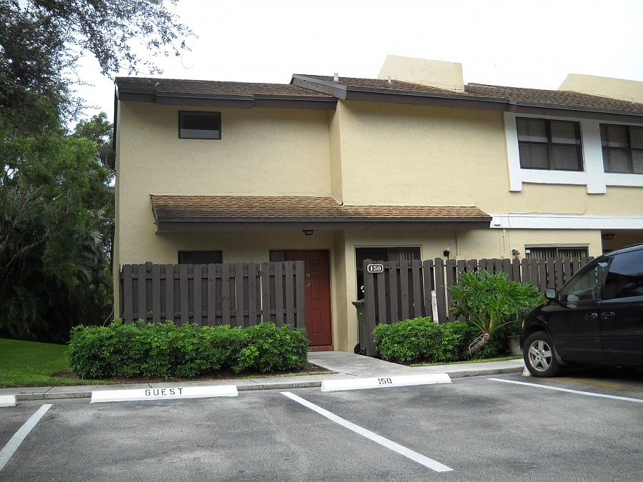 1st image of 150 SW 96th Ter #150